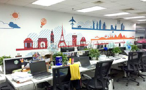 衡南教你设计办公室墙绘的方法。